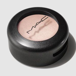 MAC Eye Shadow in Shroom Satin. 8 hour wear. .05 oz. NIB